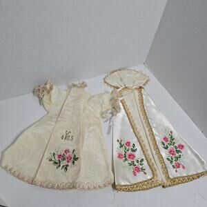 Vintage Infant Of Prague Vestments Dress & Cape 10.5” Long White Satin w/ Roses